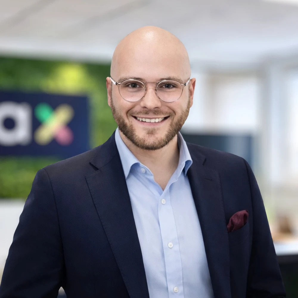 Alexander Doliva – Managing Director